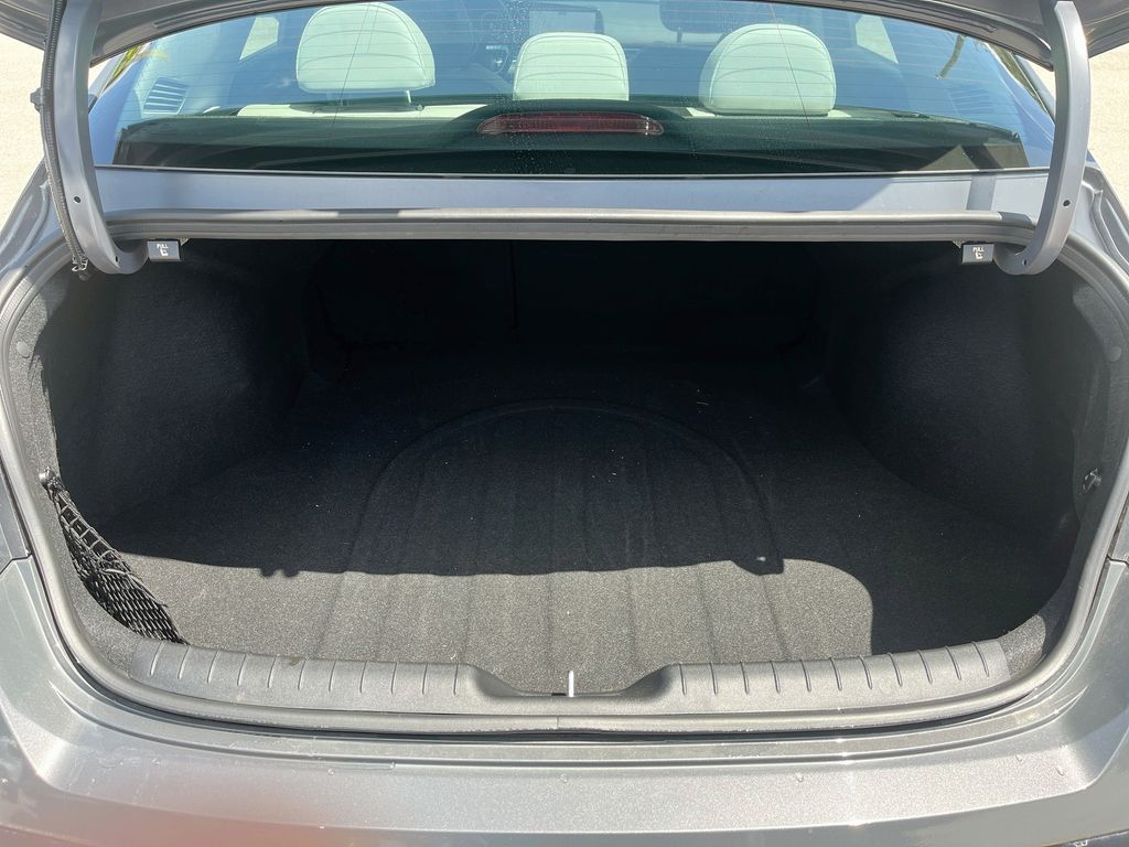 Used 2025 Gray Hyundai Limited image 27