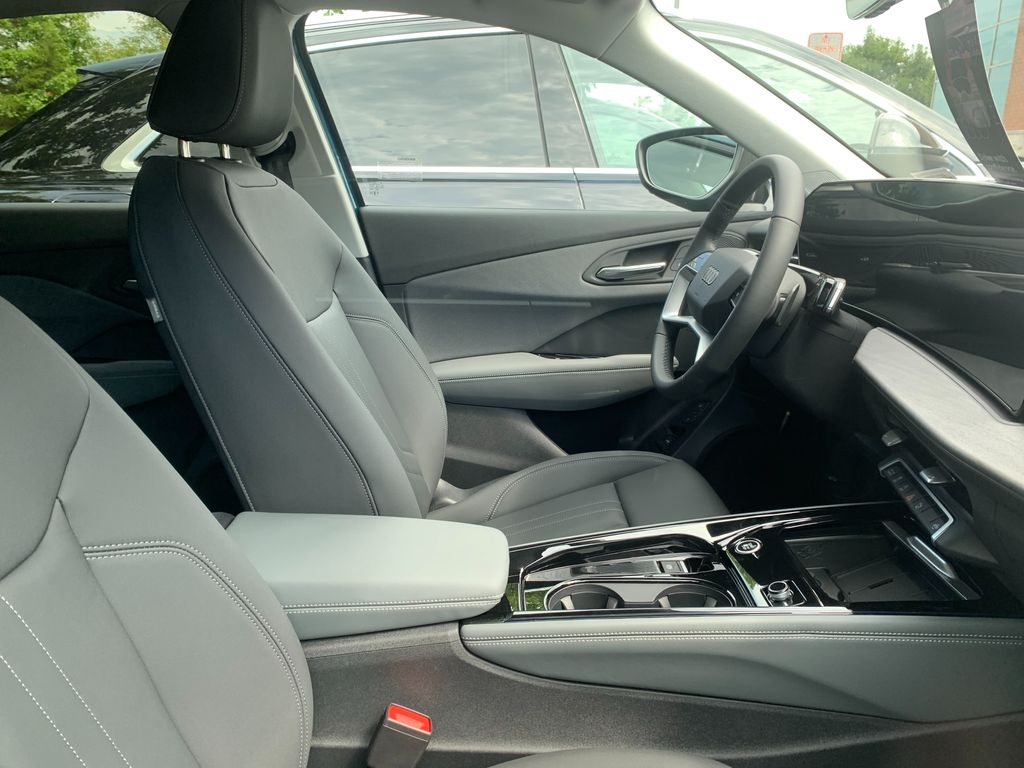 Thumbnail: 2026 Audi Q3 - 4