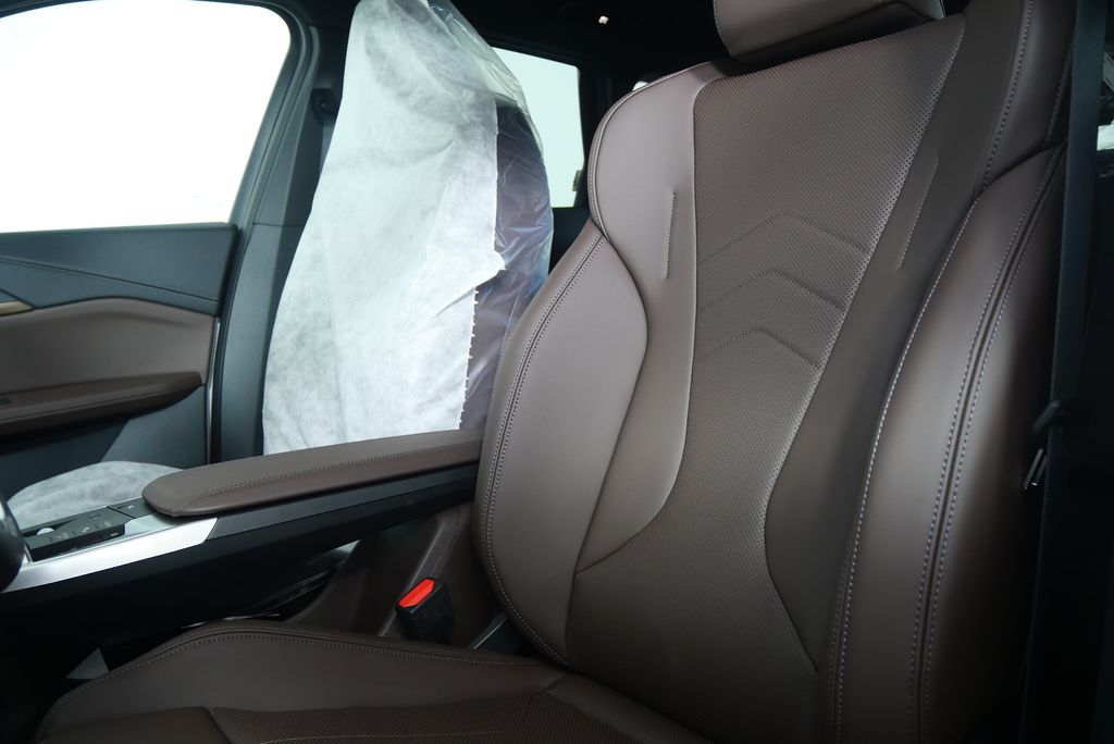 2025 BMW X1 xDrive28i 10
