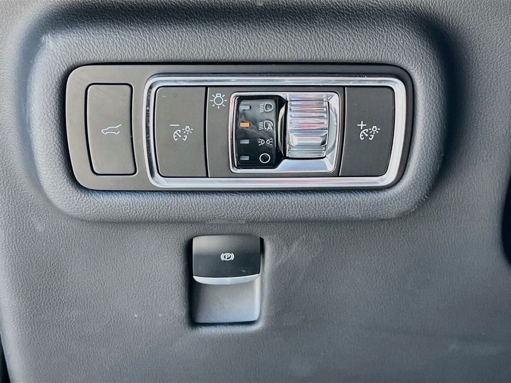 2026 Lincoln Nautilus Reserve Black at Cook Ford