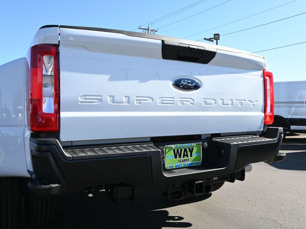 2025 Ford F-350 Super Duty XL
