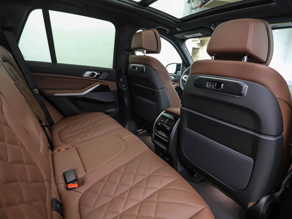 Thumbnail: 2026 BMW X5 - 27