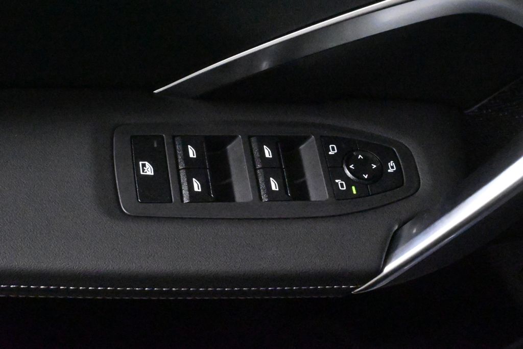 Thumbnail: 2026 BMW X1 - 30