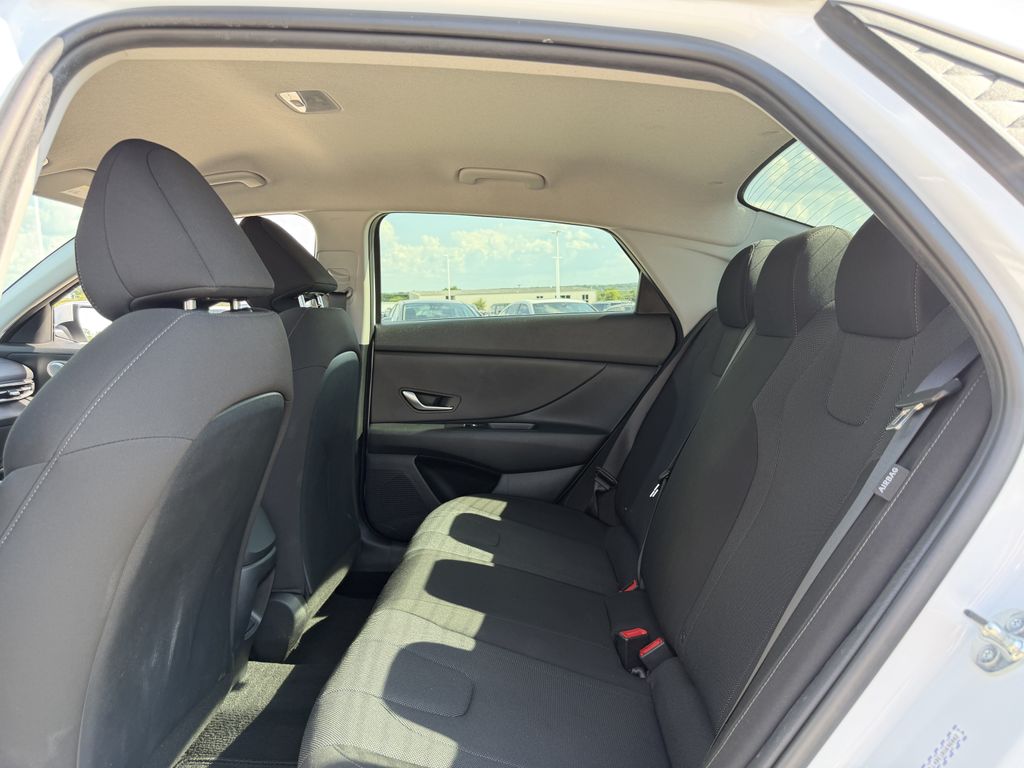 Used 2024 Hyundai Elantra Sedan