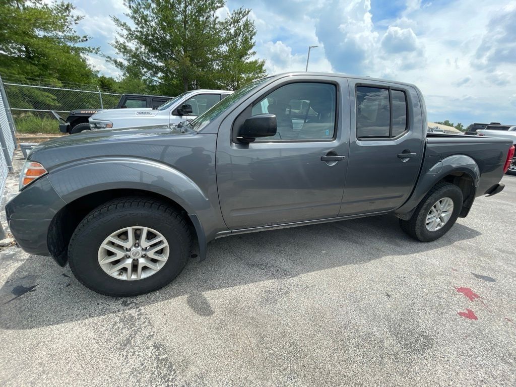Gray (Gun Metallic) 2019 Nissan Frontier SV V6 Crew Cab 4WD Pickup Truck Four-Wheel Drive 5-Speed Automatic Overdrive