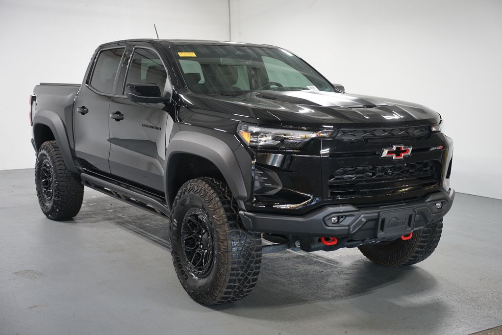 Thumbnail: 2025 Chevrolet Colorado - 3