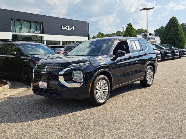 2024 Mitsubishi Outlander ES S-AWC