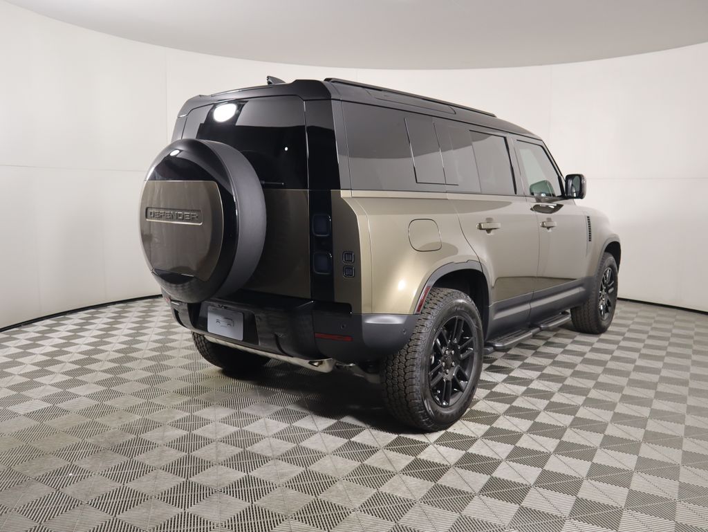 Thumbnail: 2026 Land Rover Defender - 5