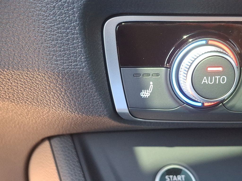 Thumbnail: 2025 Audi Q3 - 17