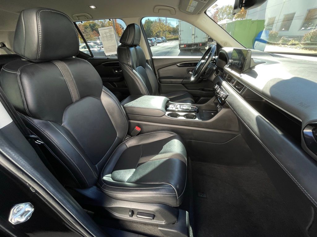 Thumbnail: 2024 Honda Pilot - 32