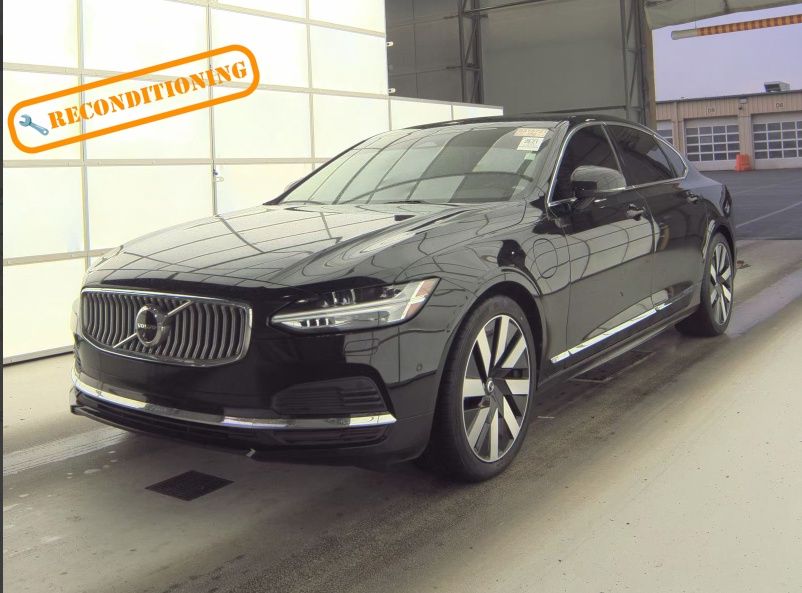 2024 Volvo S90 Recharge T8 Ultimate eAWD