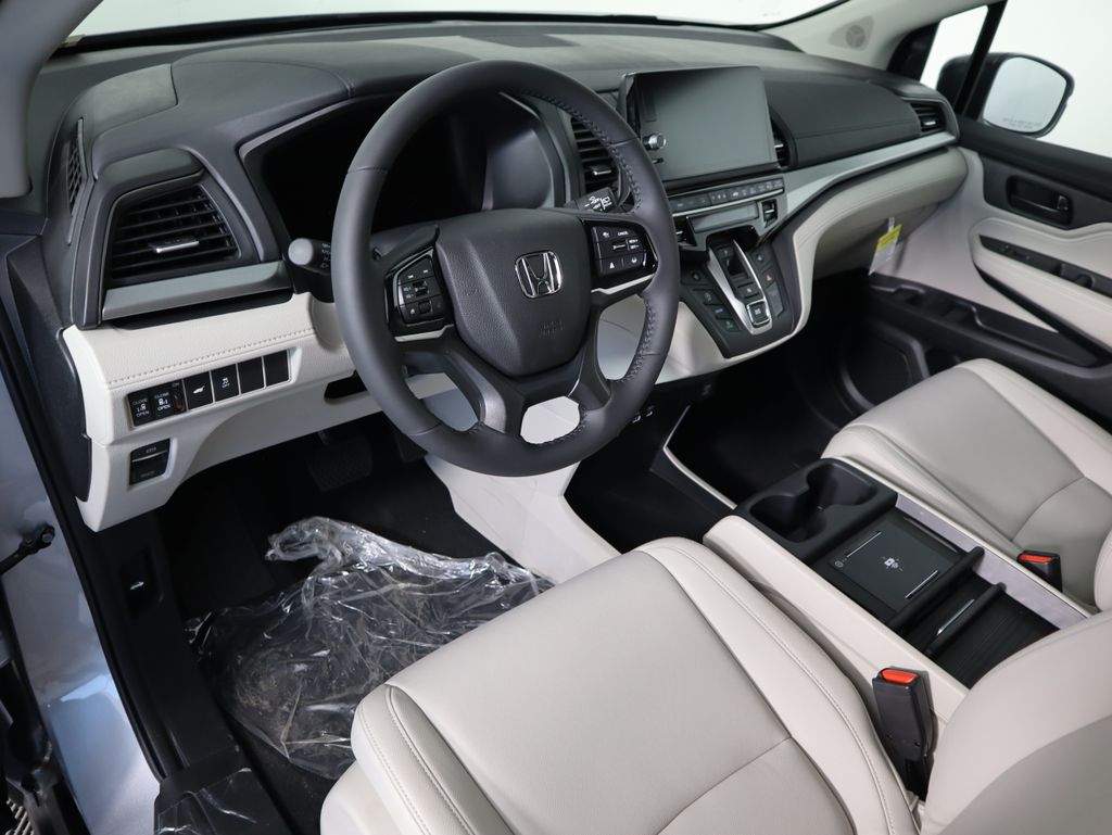 Thumbnail: 2026 Honda Odyssey - 9