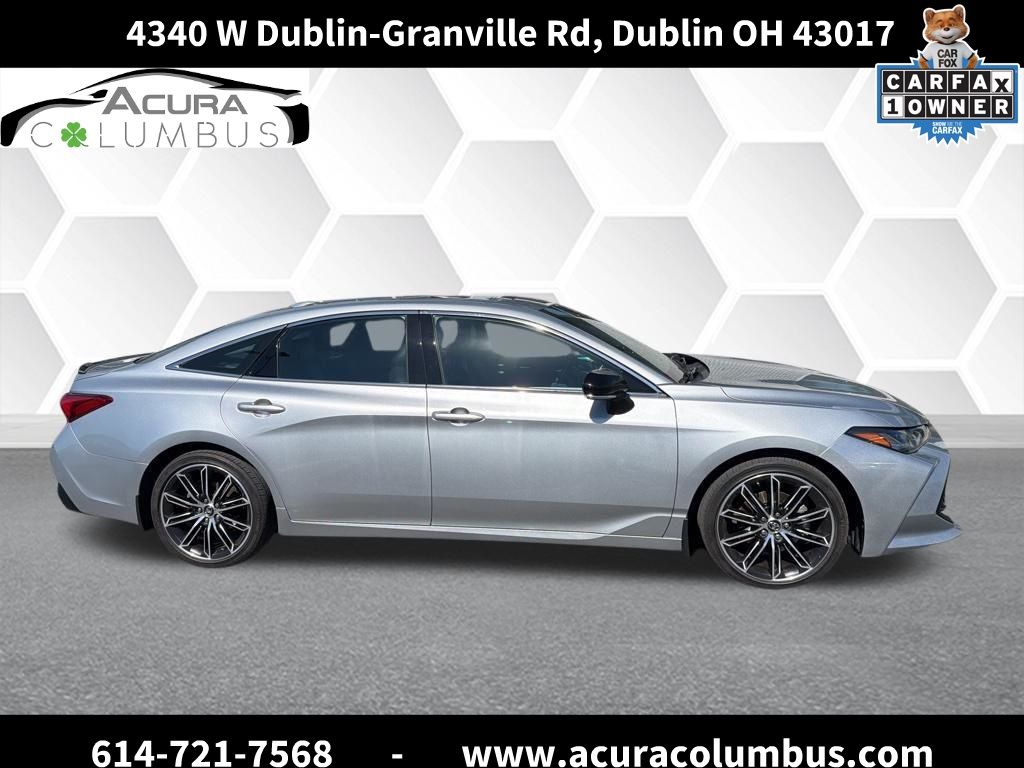 2019 Toyota Avalon Touring's photo