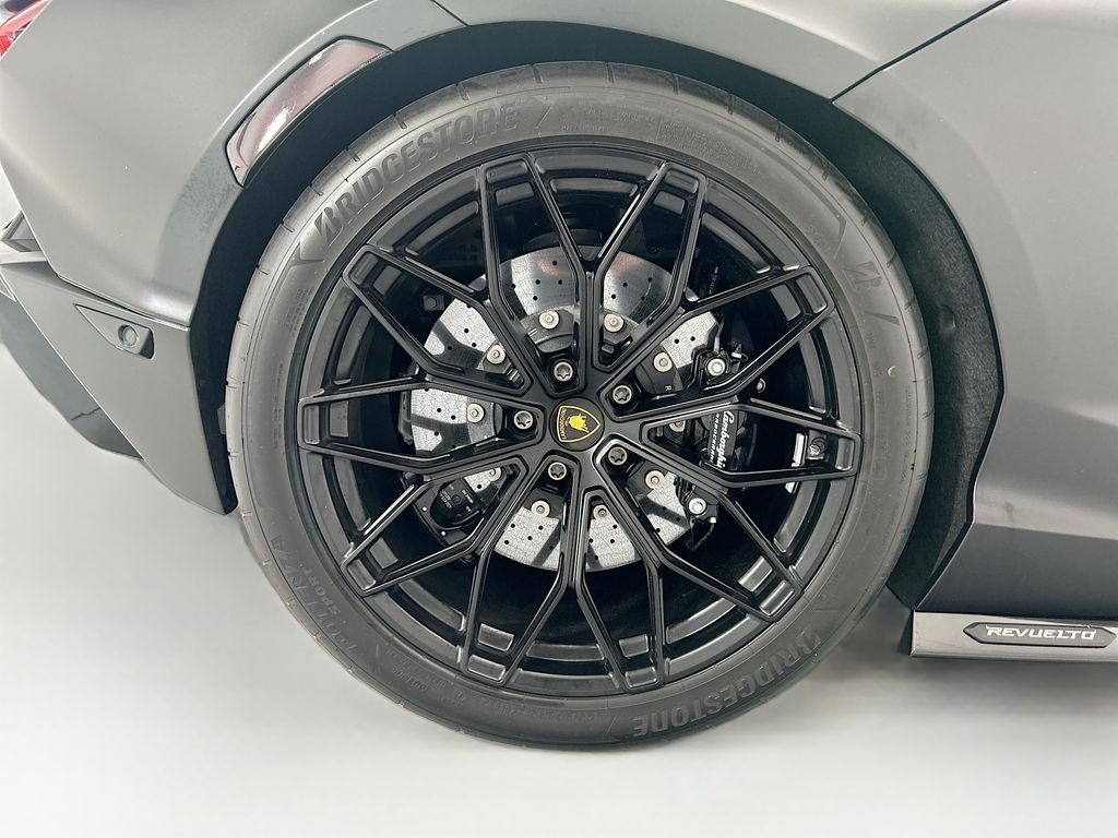 Thumbnail: 2024 Lamborghini  - 27