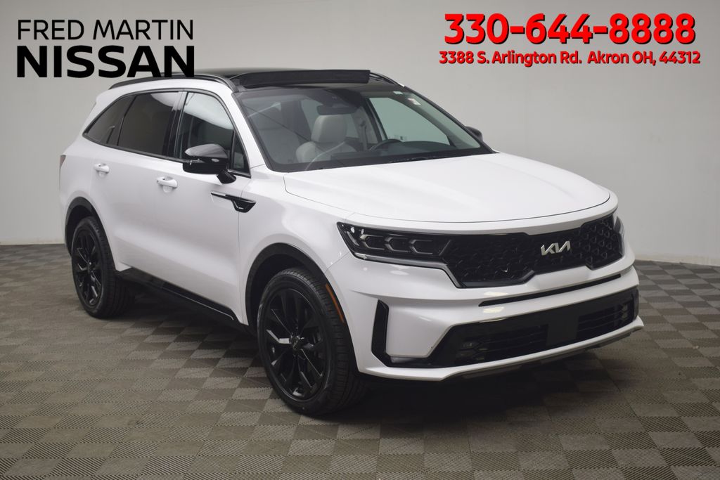 used 2023 Kia Sorento car, priced at $28,500
