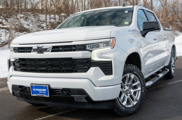 2022 Chevrolet Silverado 1500 RST Crew Cab 4WD
