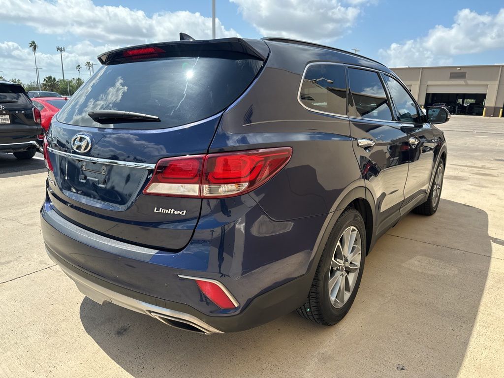 2017 Hyundai Santa Fe Limited 4
