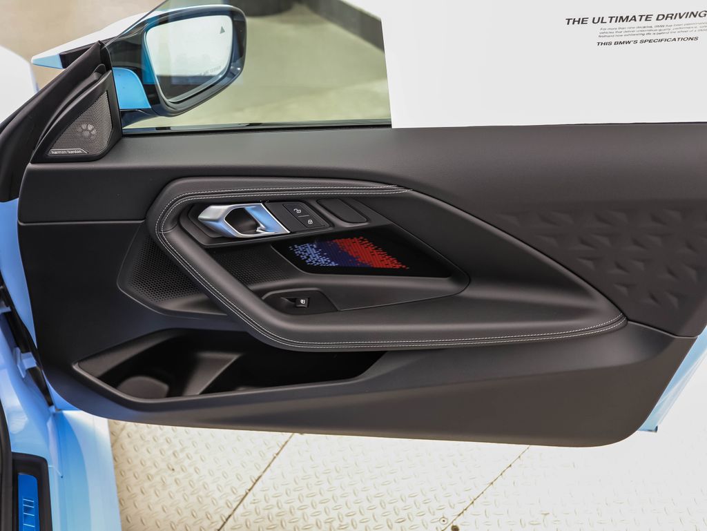 Thumbnail: 2025 BMW M2 - 25