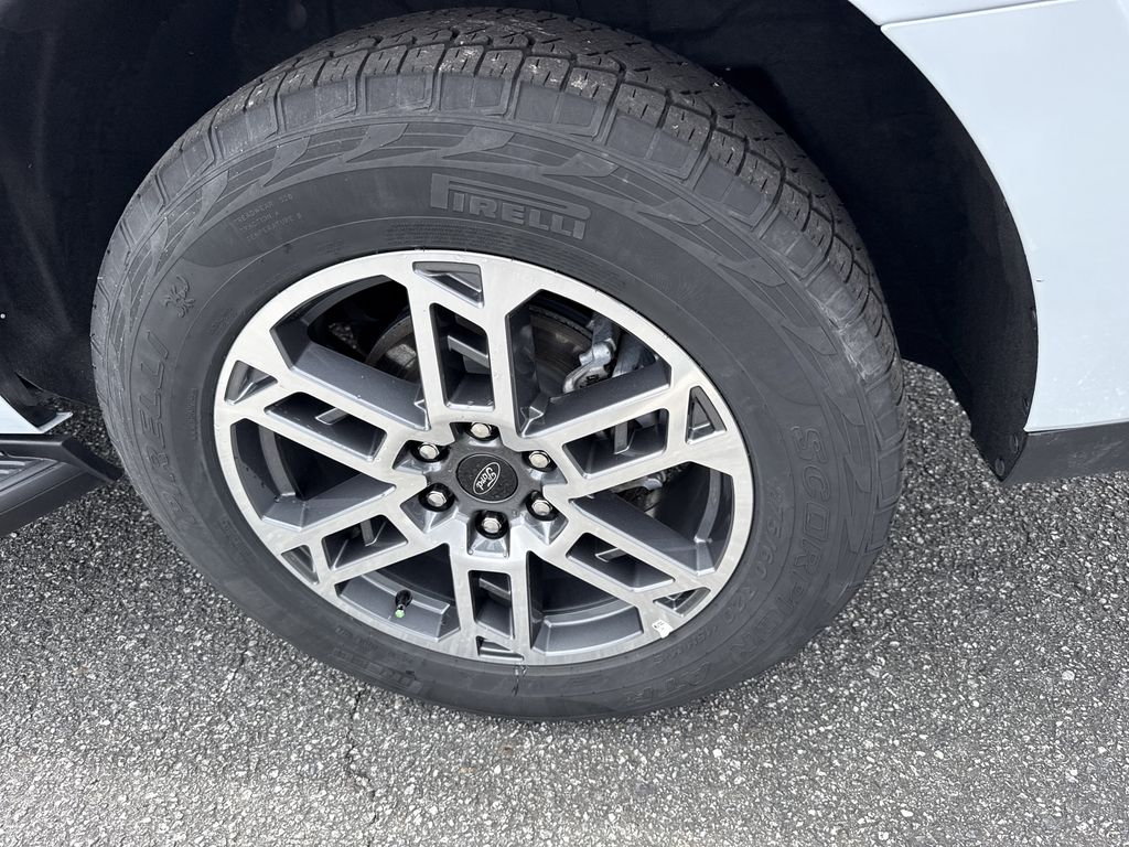 Used 2025 Ford Expedition SUV