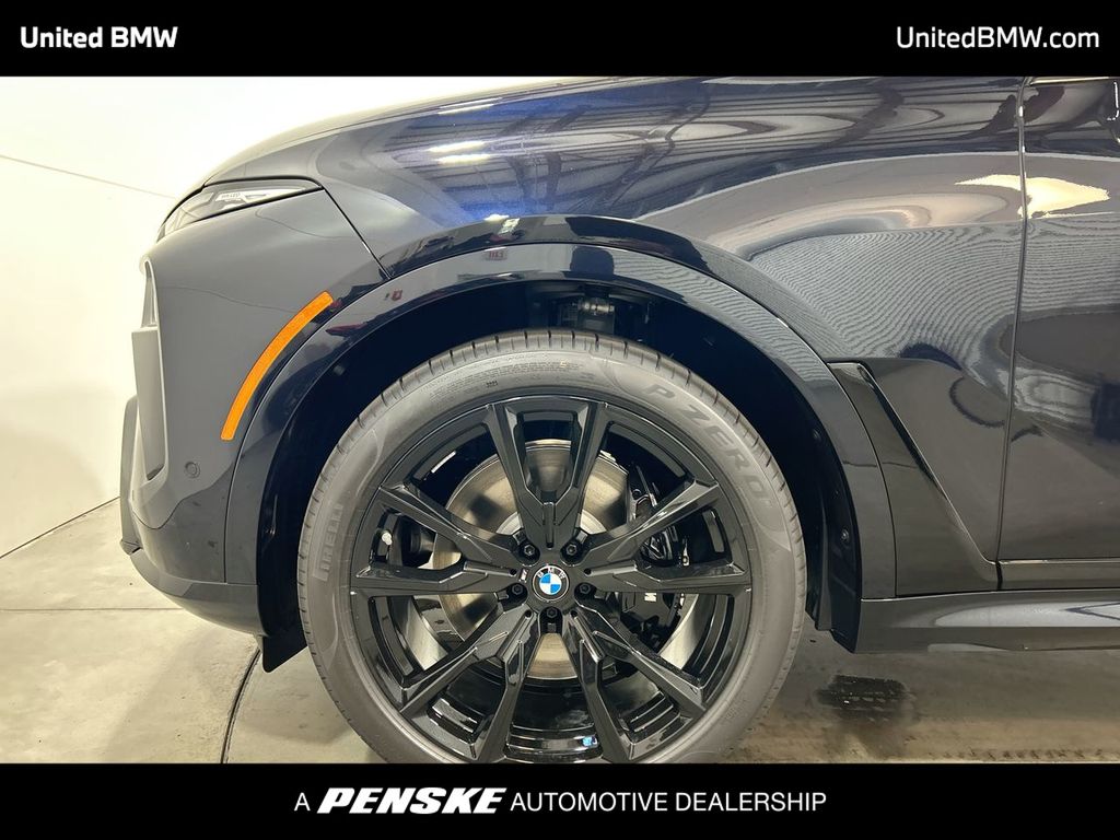 Thumbnail: 2026 BMW X7 - 10