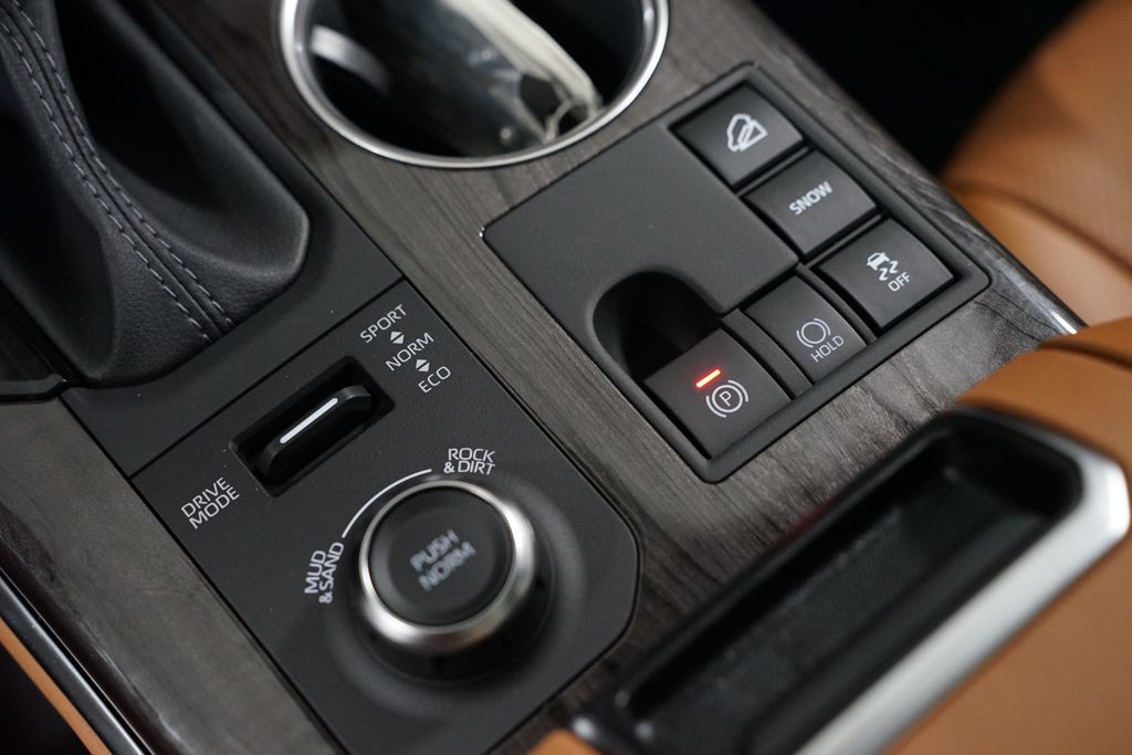 Thumbnail: 2026 Toyota Highlander - 23