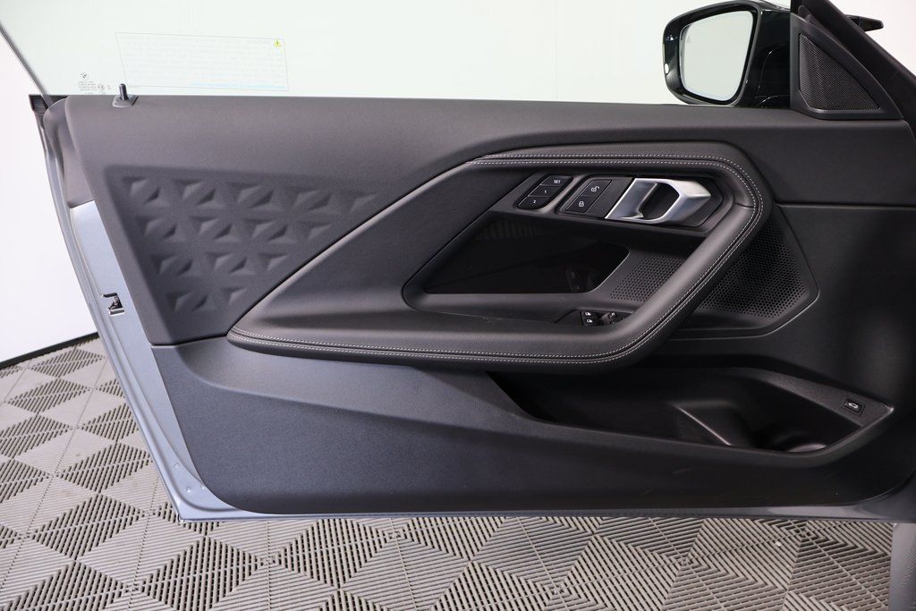 Thumbnail: 2025 BMW 2 Series - 7