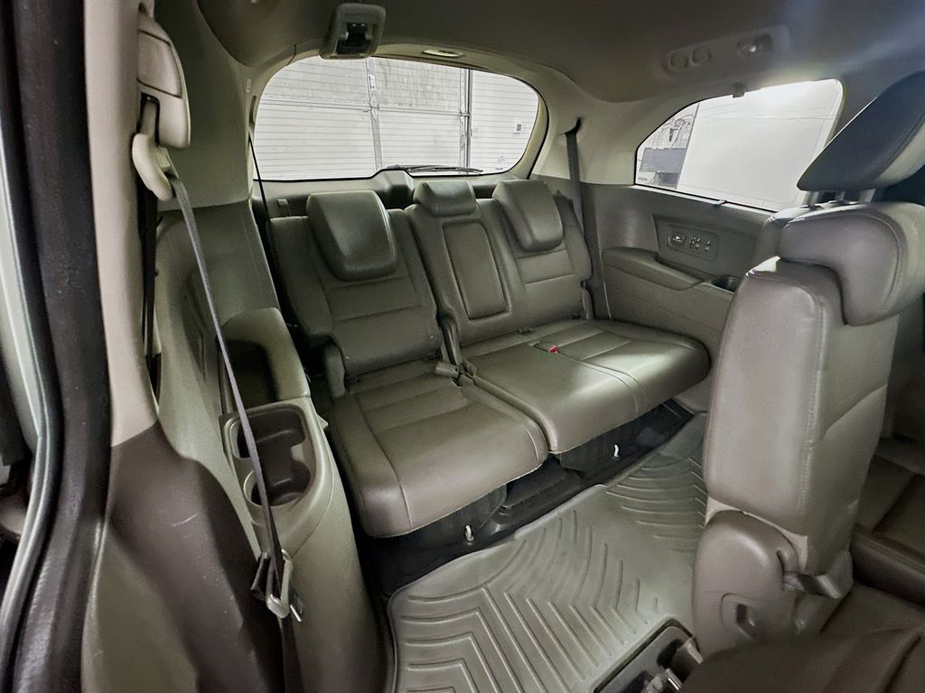 2015 Honda Odyssey Touring 28