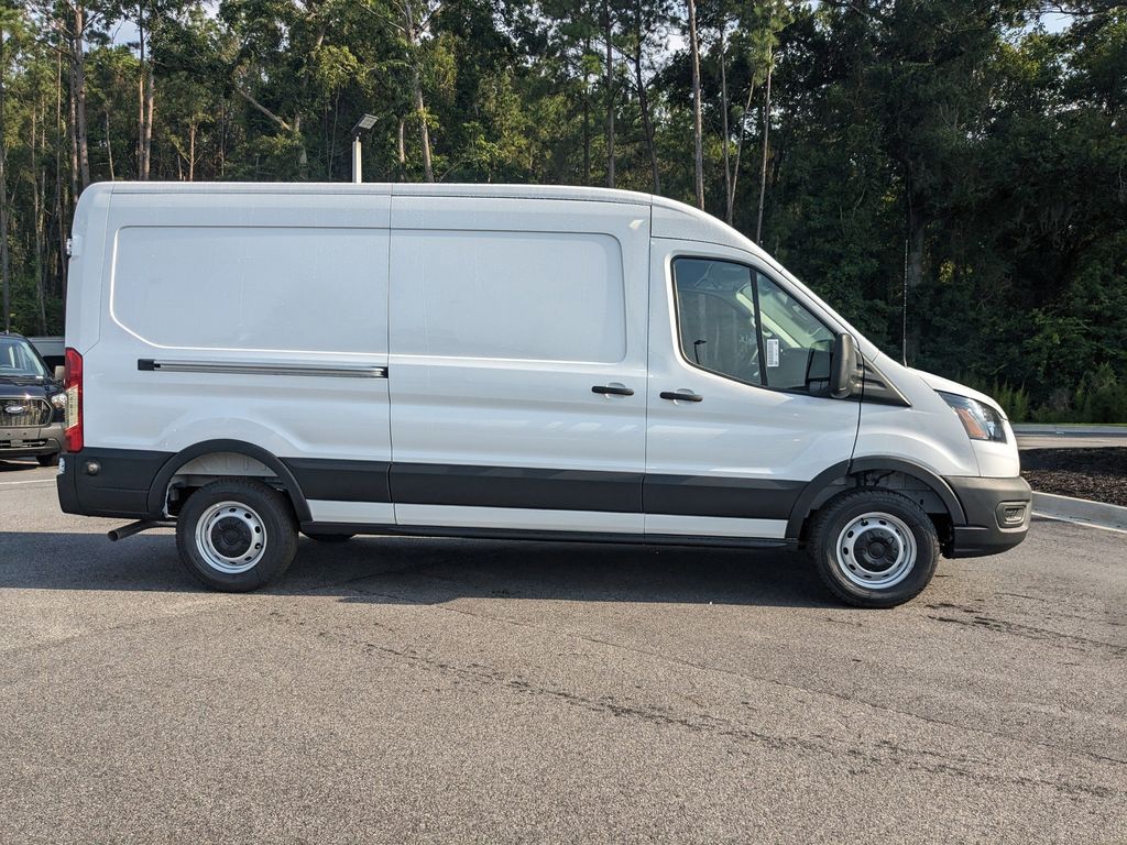 2025 Ford Transit 250