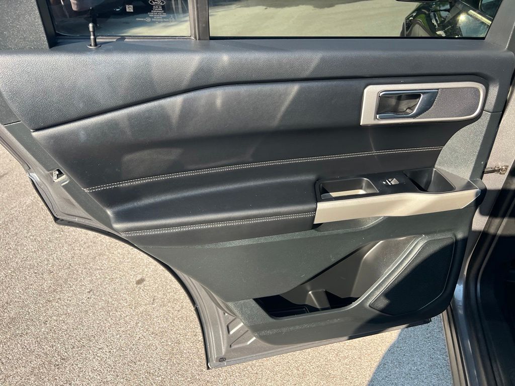 Used 2024 Ford Explorer SUV