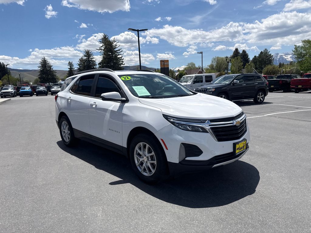 View vehicle photo 3