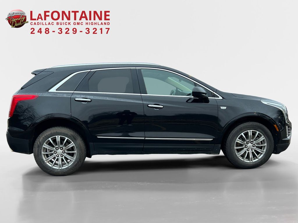 2017 Cadillac XT5 Luxury 8