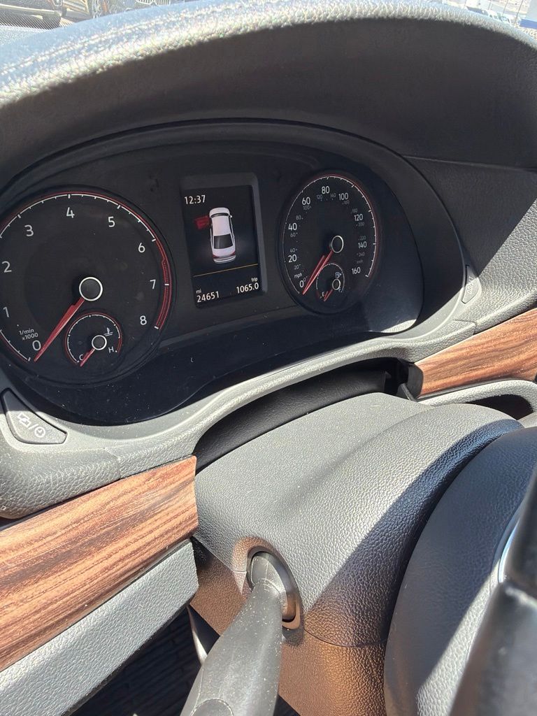 Thumbnail: 2020 Volkswagen Passat - 8