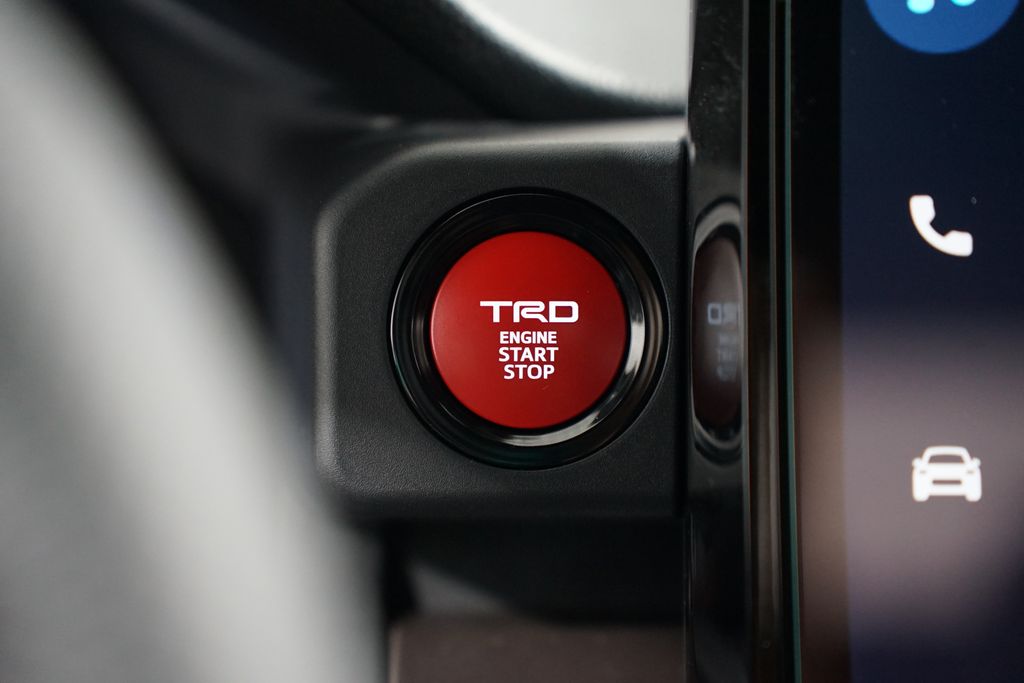 2025 Toyota Tacoma TRD Sport 24