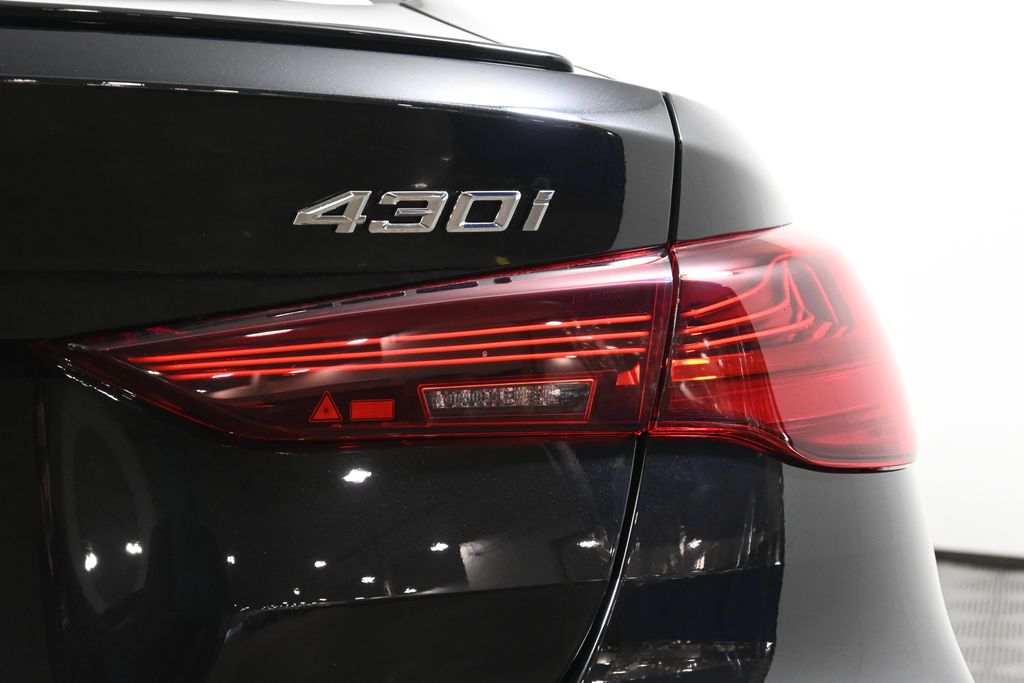 Thumbnail: 2026 BMW 4 Series - 13