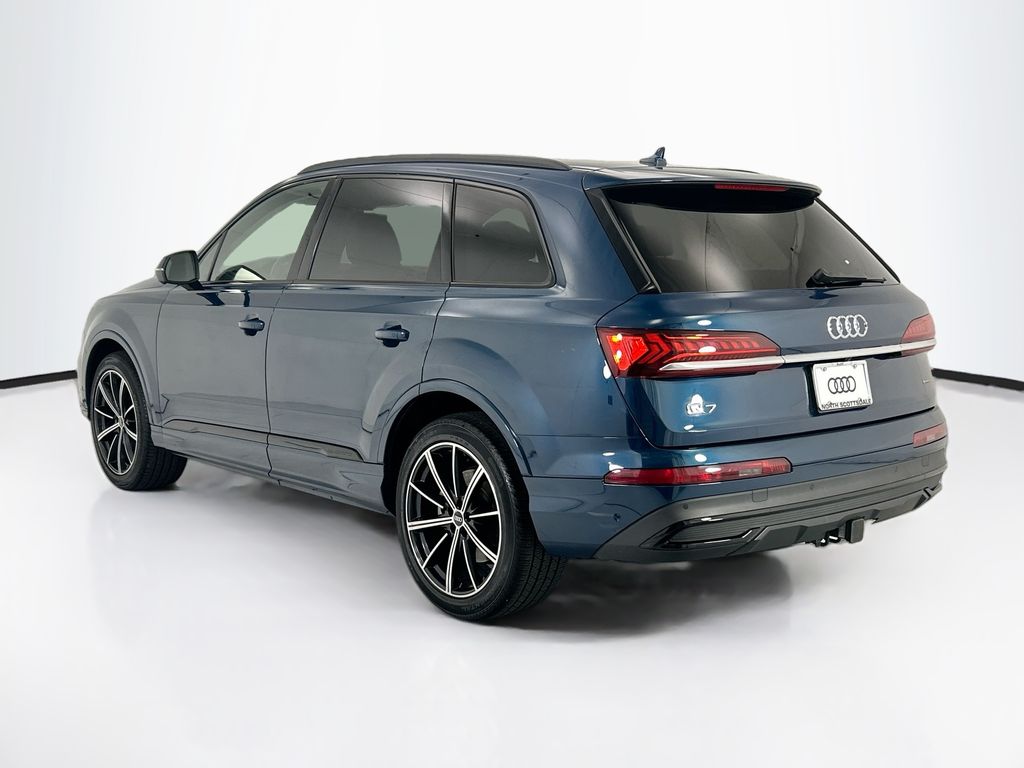 Thumbnail: 2021 Audi Q7 - 7