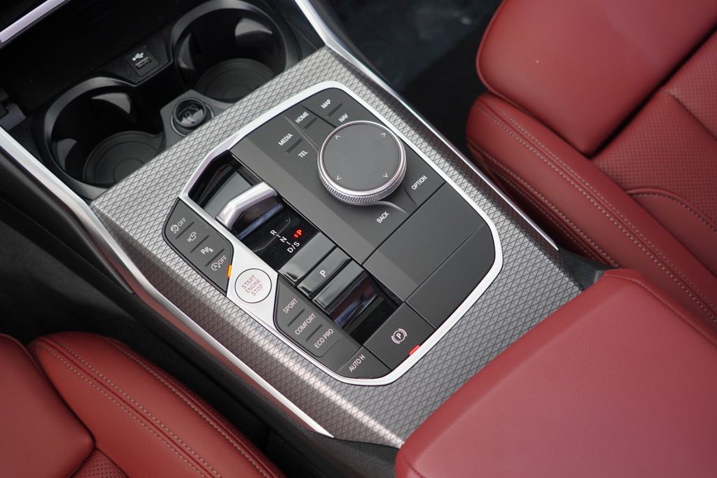 Thumbnail: 2026 BMW 3 Series - 18