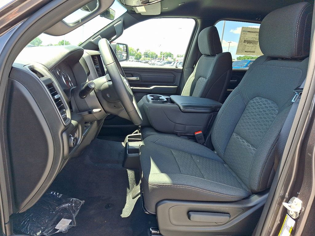 2026 Ram 1500 — photo 9