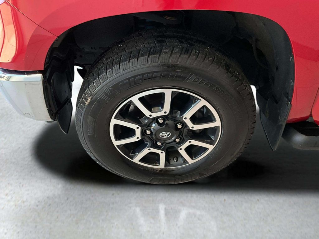 Certified Used 2017 Barcelona Red Metallic Toyota Limited image 30