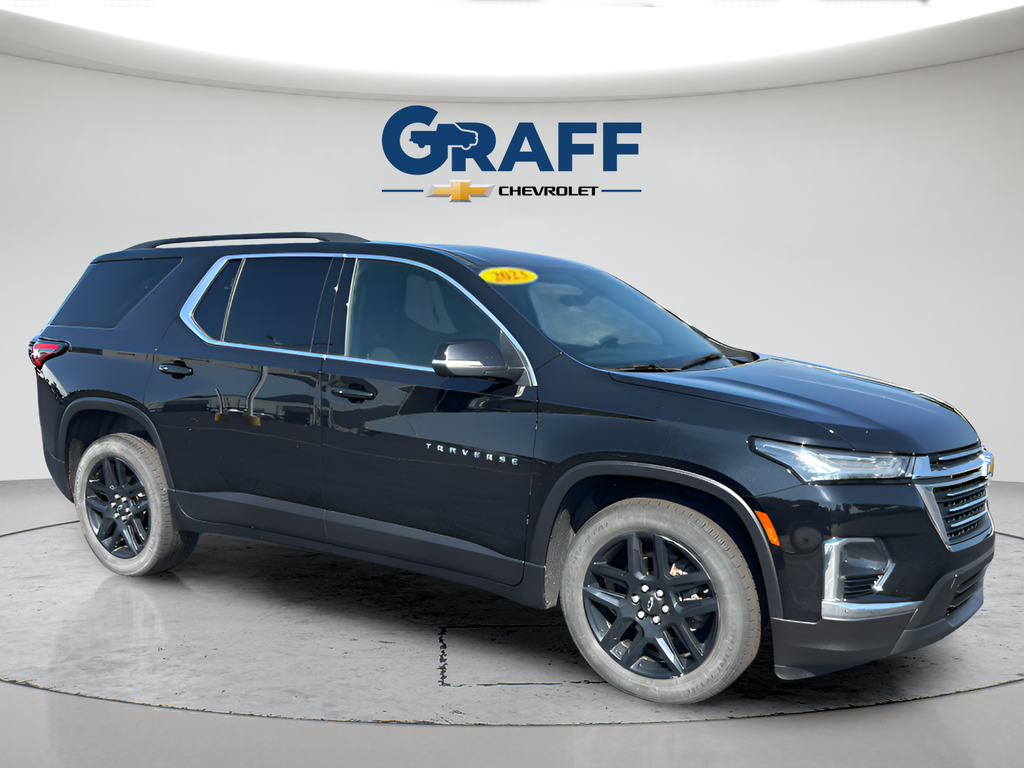 Used 2023 Chevrolet Traverse SUV