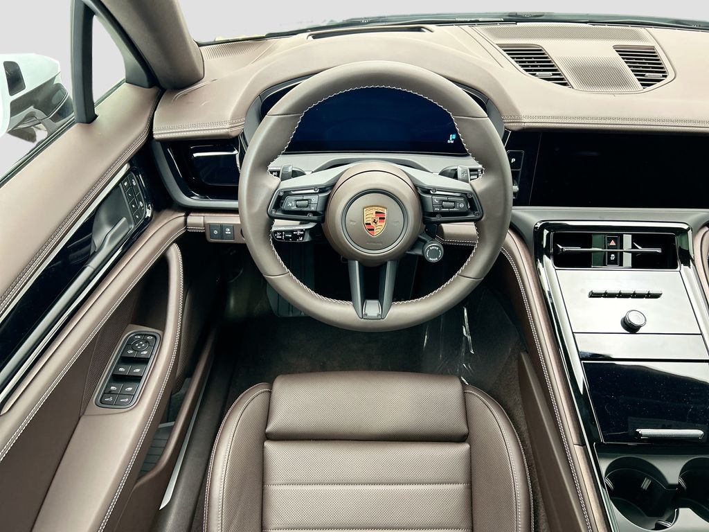 Thumbnail: 2026 Porsche Panamera - 13