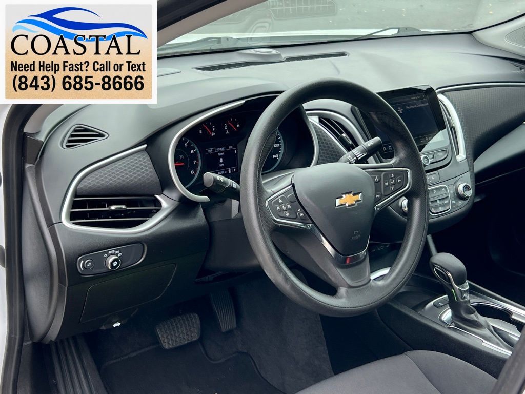 2024 Chevrolet Malibu LT White at Matthews Motors of Wilmington