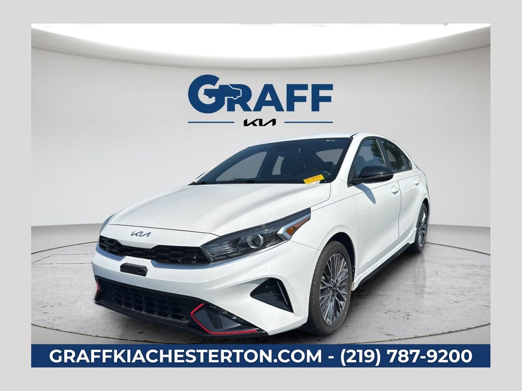 Snow White Pearl 2023 Kia Forte Sedan Front-Wheel Drive Continuously Variable Transmission
