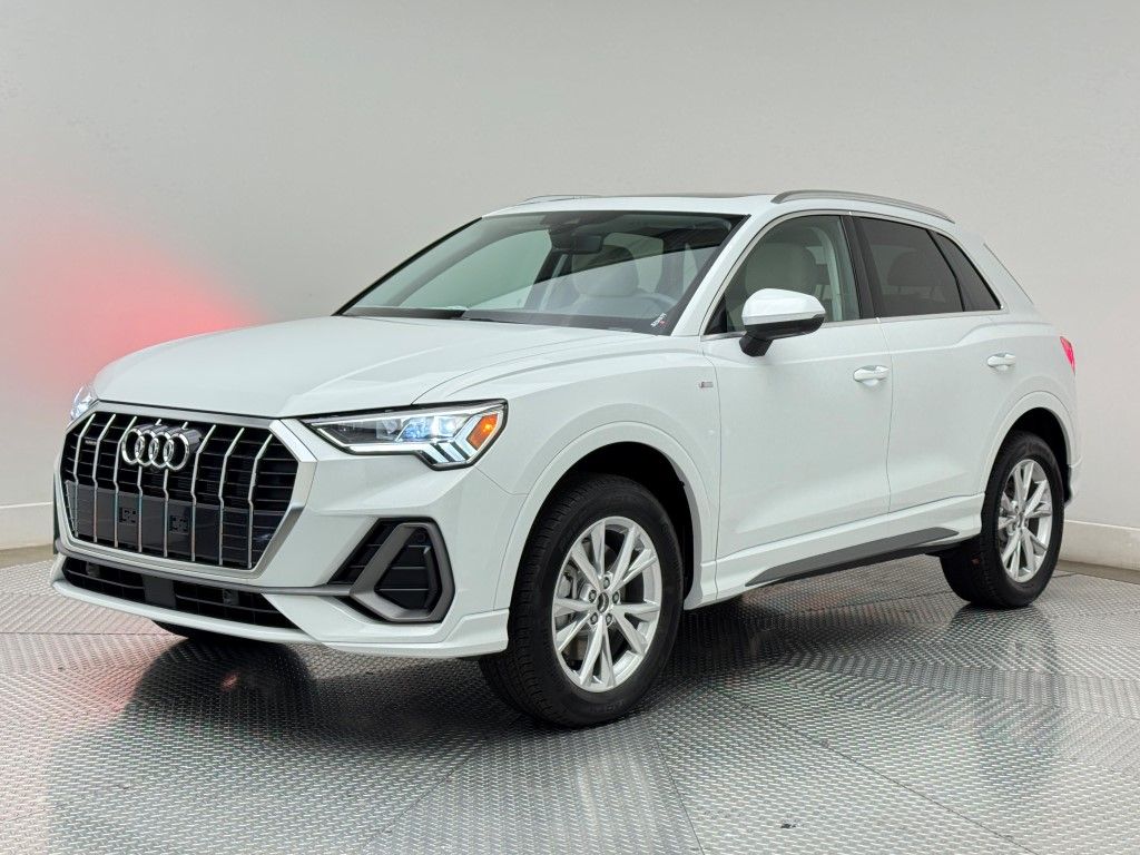 Thumbnail: 2025 Audi Q3 - 4