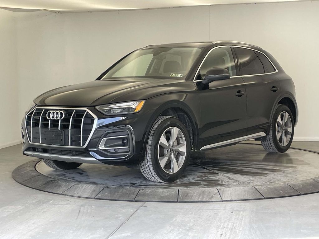 2023 Audi Q5 quattro Premium 40 TFSI