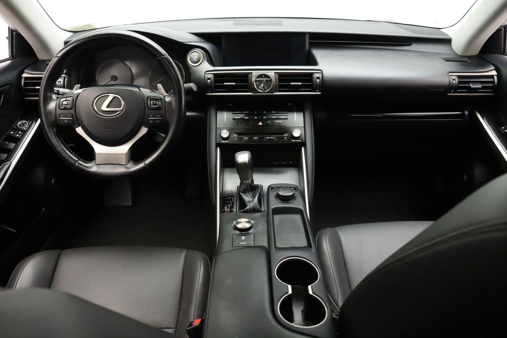 Thumbnail: 2017 Lexus IS - 24