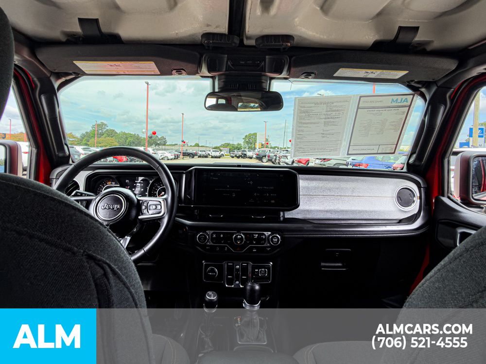 2025 Jeep Wrangler 4-Door Sahara - Photo 26