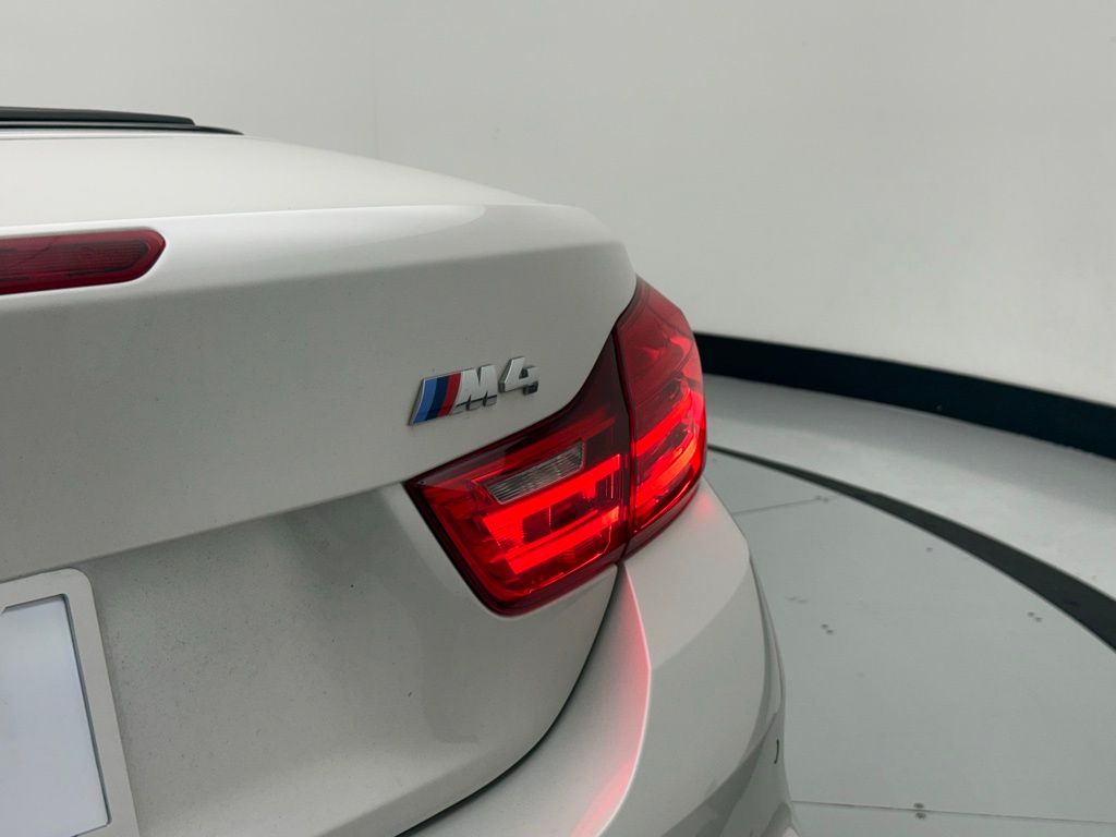 Thumbnail: 2015 BMW M4 - 15