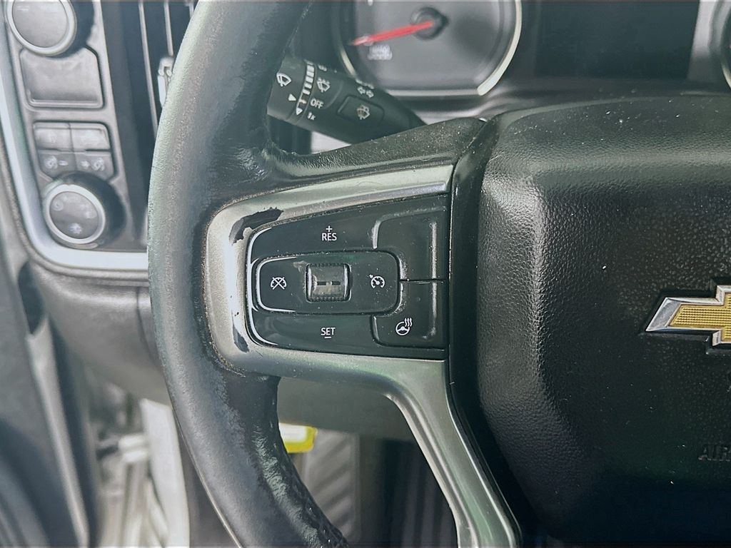 Used 2022 Silver Chevrolet LT image 25