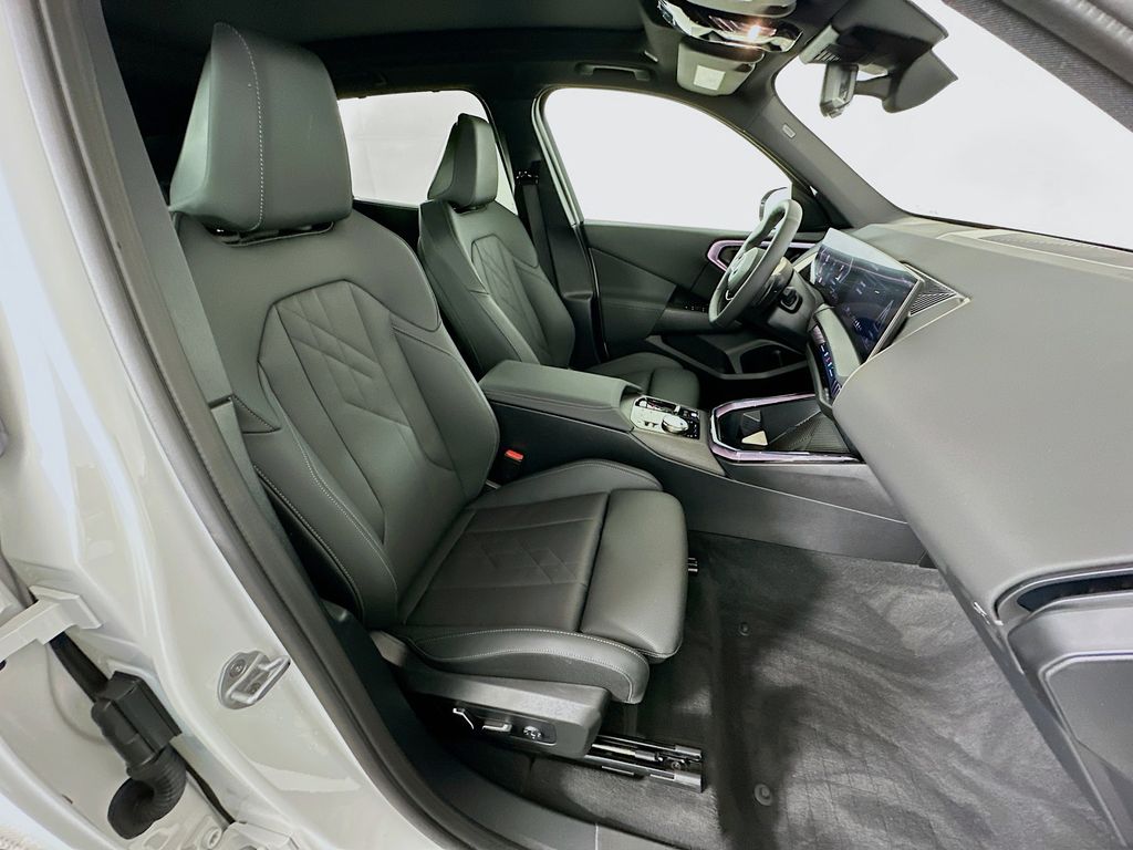 Thumbnail: 2025 BMW X3 - 27