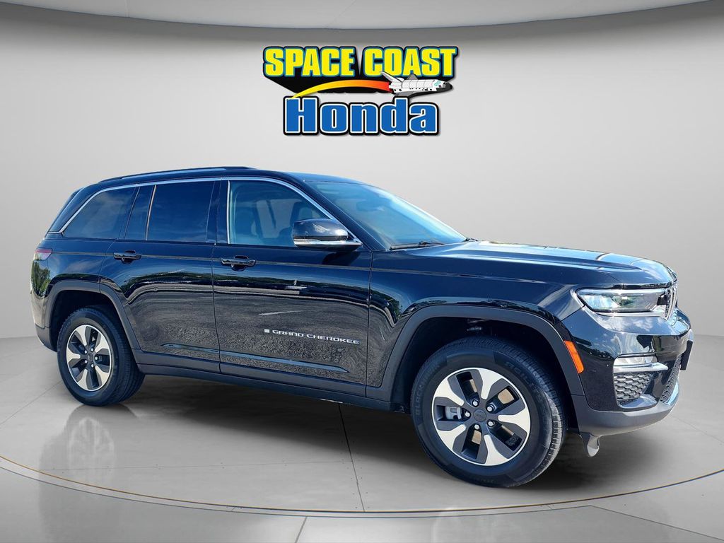 Diamond Black 2024 Jeep Grand Cherokee 4xe SUV / Crossover Four-Wheel Drive 8-Speed Automatic